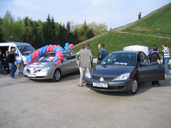 Праздник автомобильный, но какой праздник без шаров?